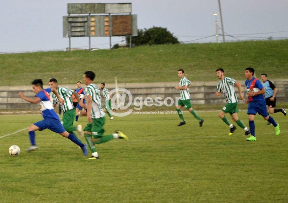 Dos goles del Paca Díaz da Silva y Luis martínez liquidaron el pleito ante un Racing, e ganas y sin crieterio.